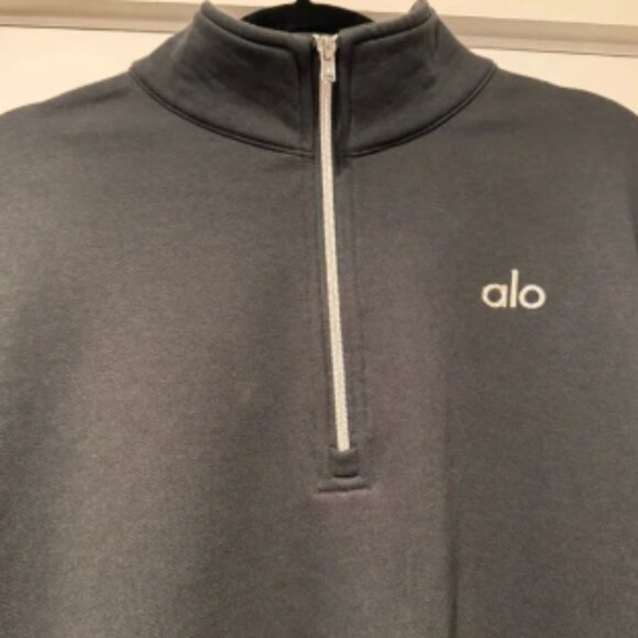 Auth. ✅ Women’s ALO Yoga Accolade 1/4 Zip Pullover in “Anthracite” Size Medium - Picture 2 of 6